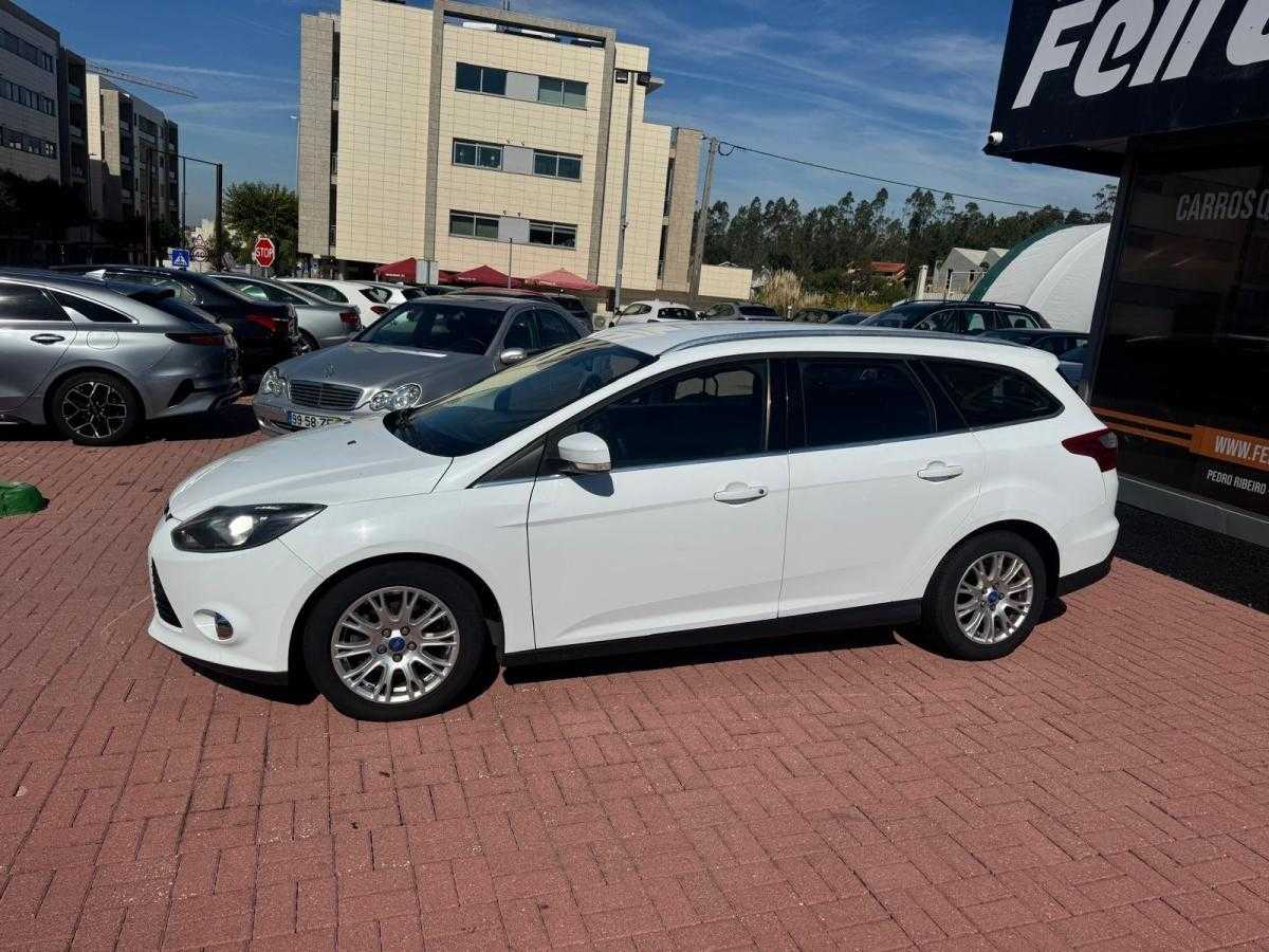 ford-focus-sw-2011-diesel-1560cc