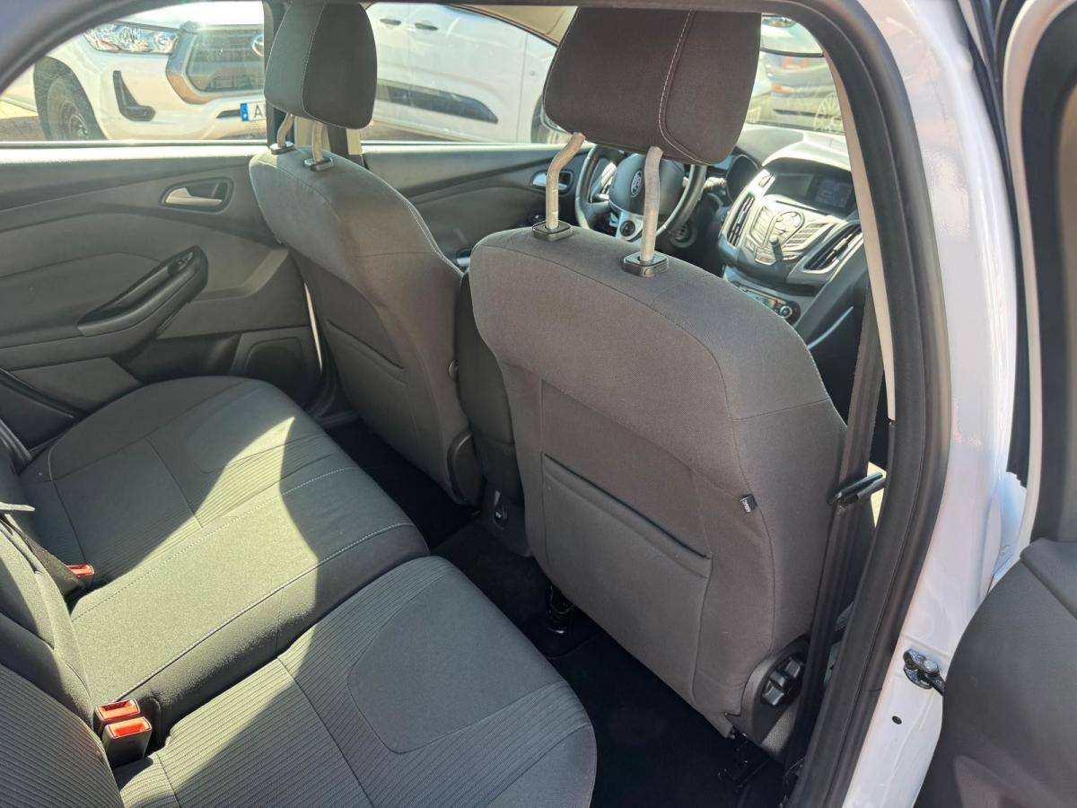 ford-focus-sw-2011-diesel-1560cc