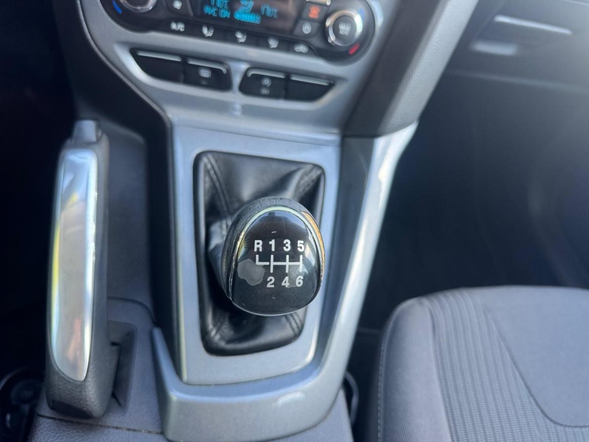 ford-focus-sw-2011-diesel-1560cc