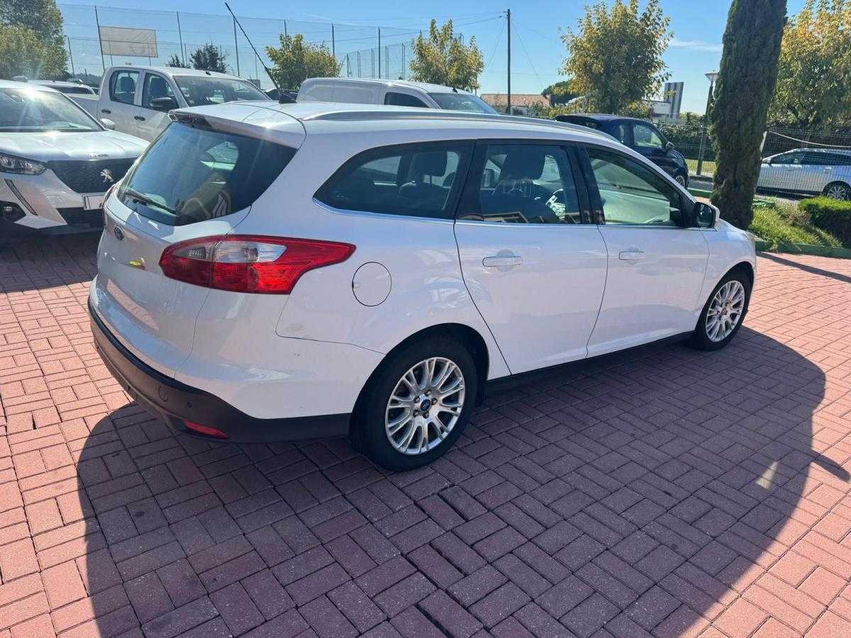 ford-focus-sw-2011-diesel-1560cc