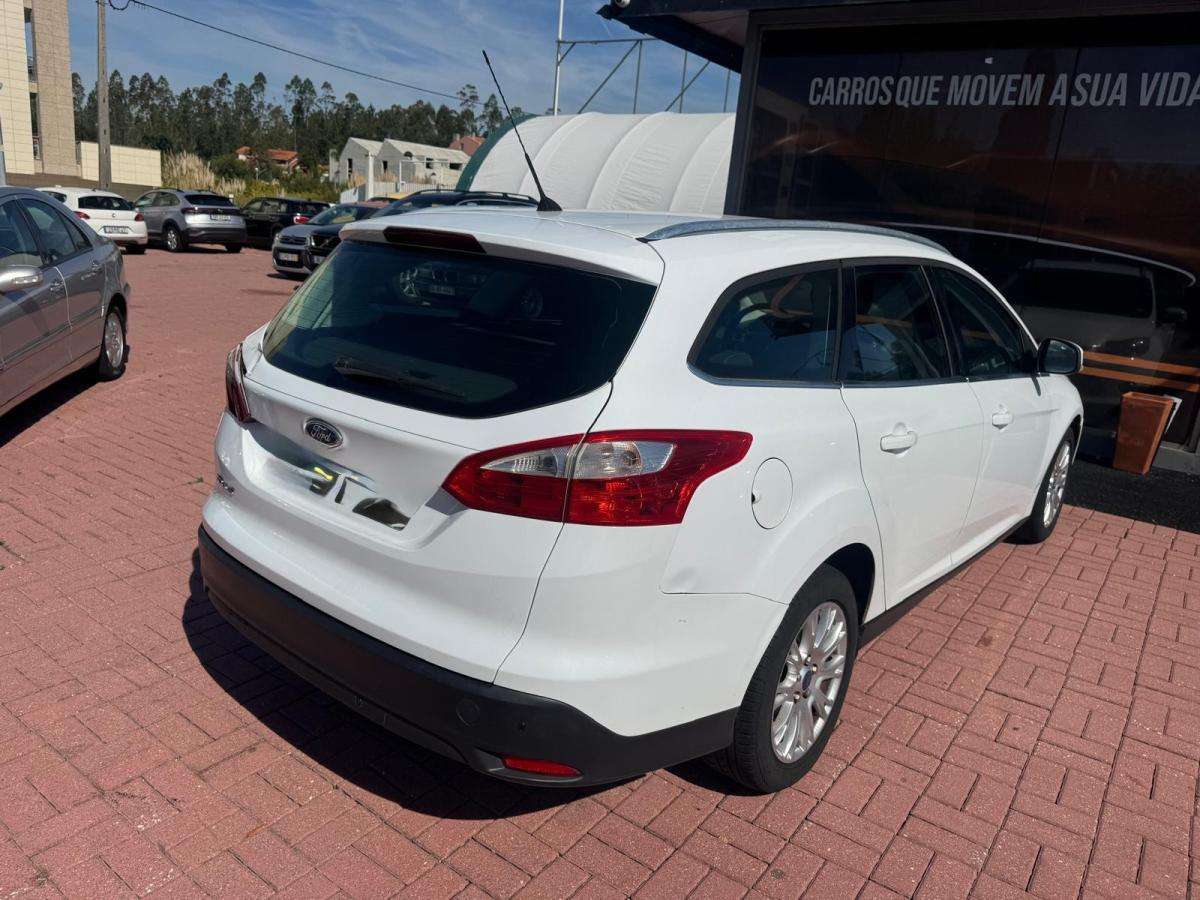 ford-focus-sw-2011-diesel-1560cc