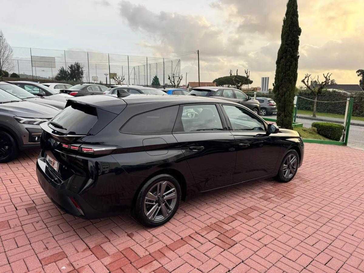 peugeot-308-sw-2022-gasolina-1199cc
