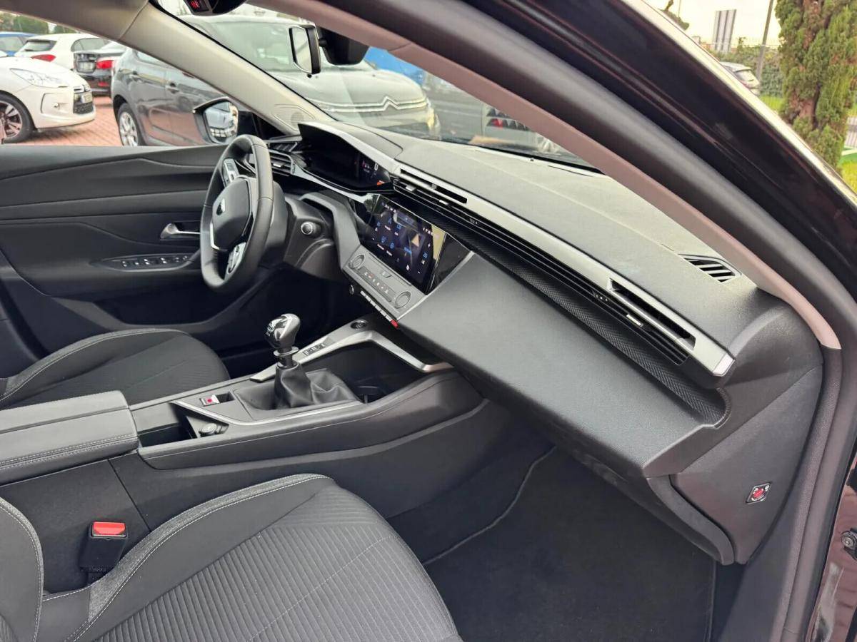 peugeot-308-sw-2022-gasolina-1199cc