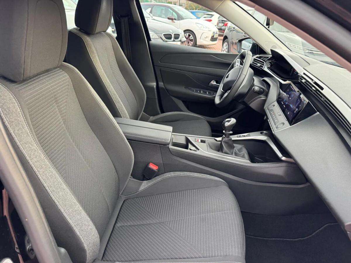 peugeot-308-sw-2022-gasolina-1199cc