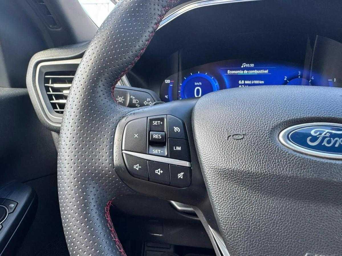 ford-kuga-2022-diesel-1499cc