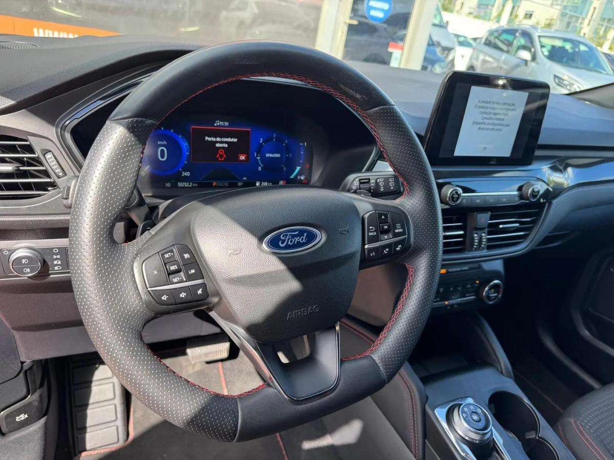ford-kuga-2022-diesel-1499cc