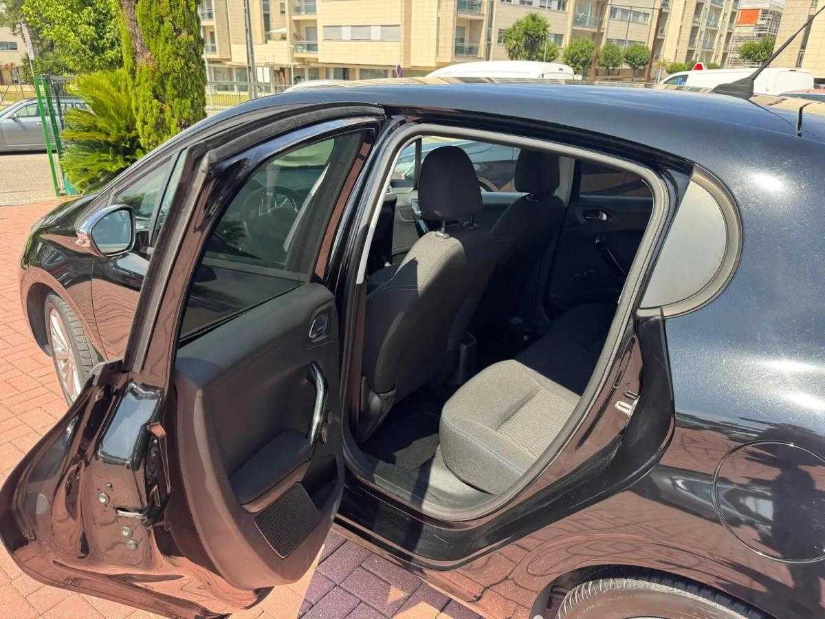 peugeot-208-2018-gasolina-1200cc