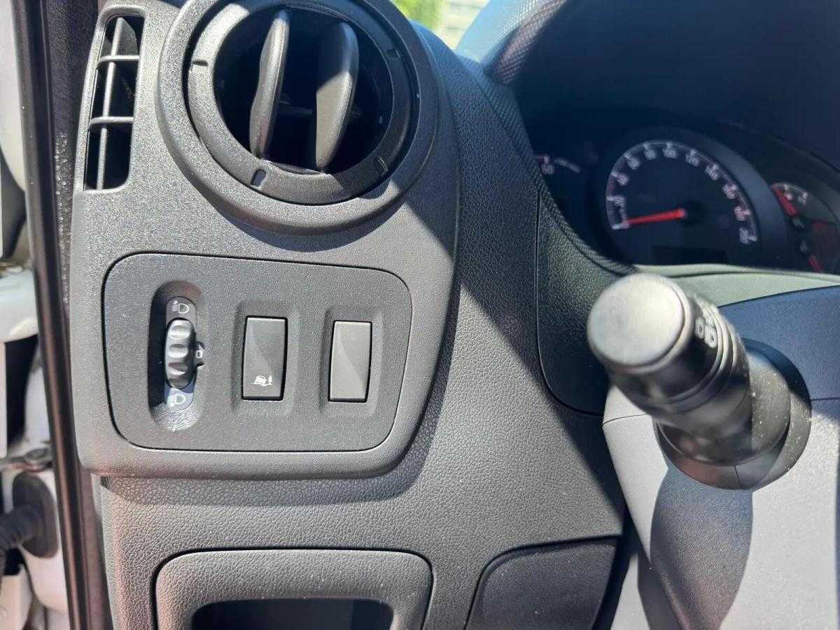 opel-movano-2018-diesel-2299cc