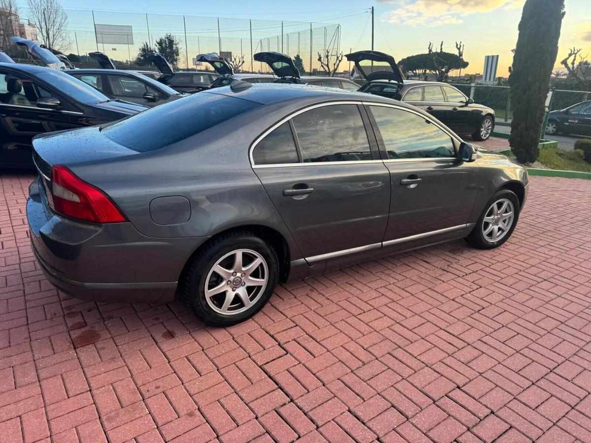 volvo-s80-2009-diesel-1997cc
