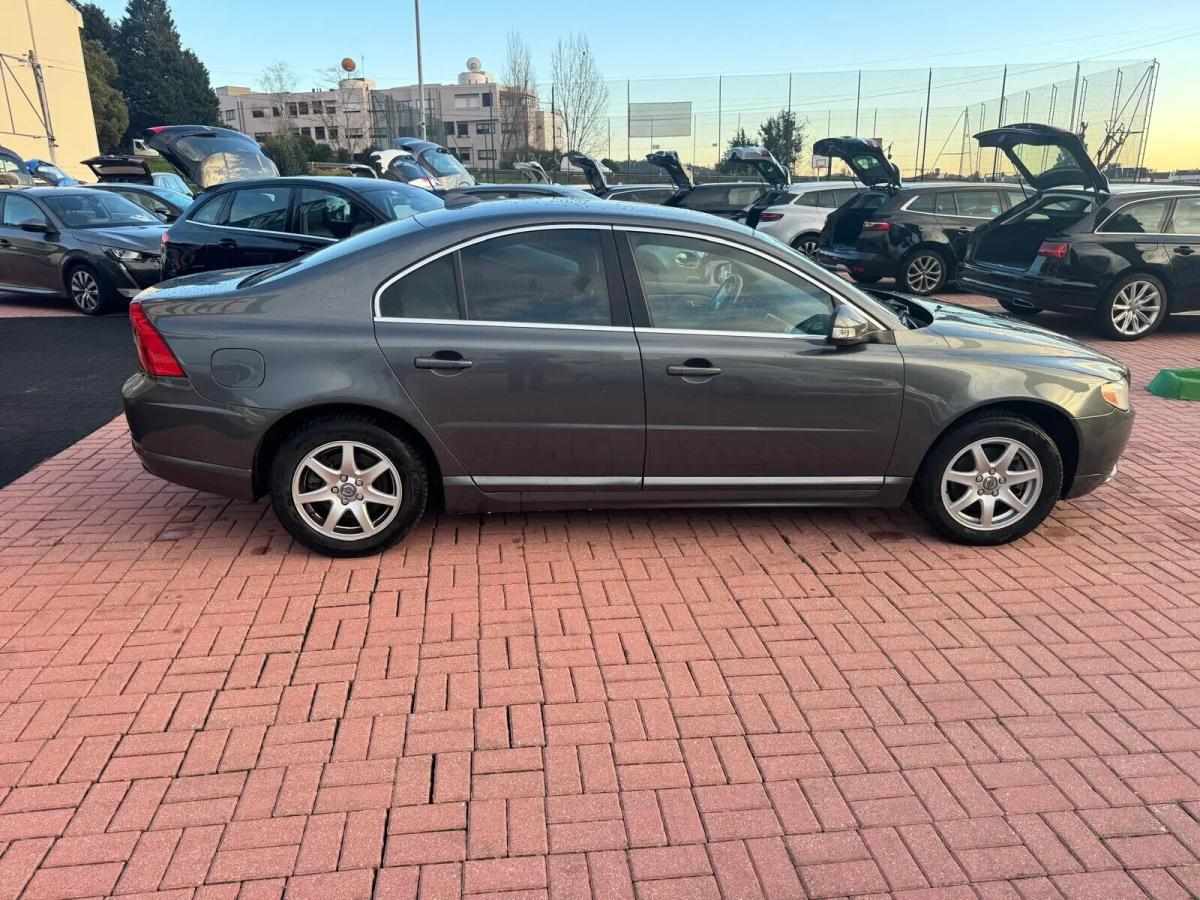 volvo-s80-2009-diesel-1997cc