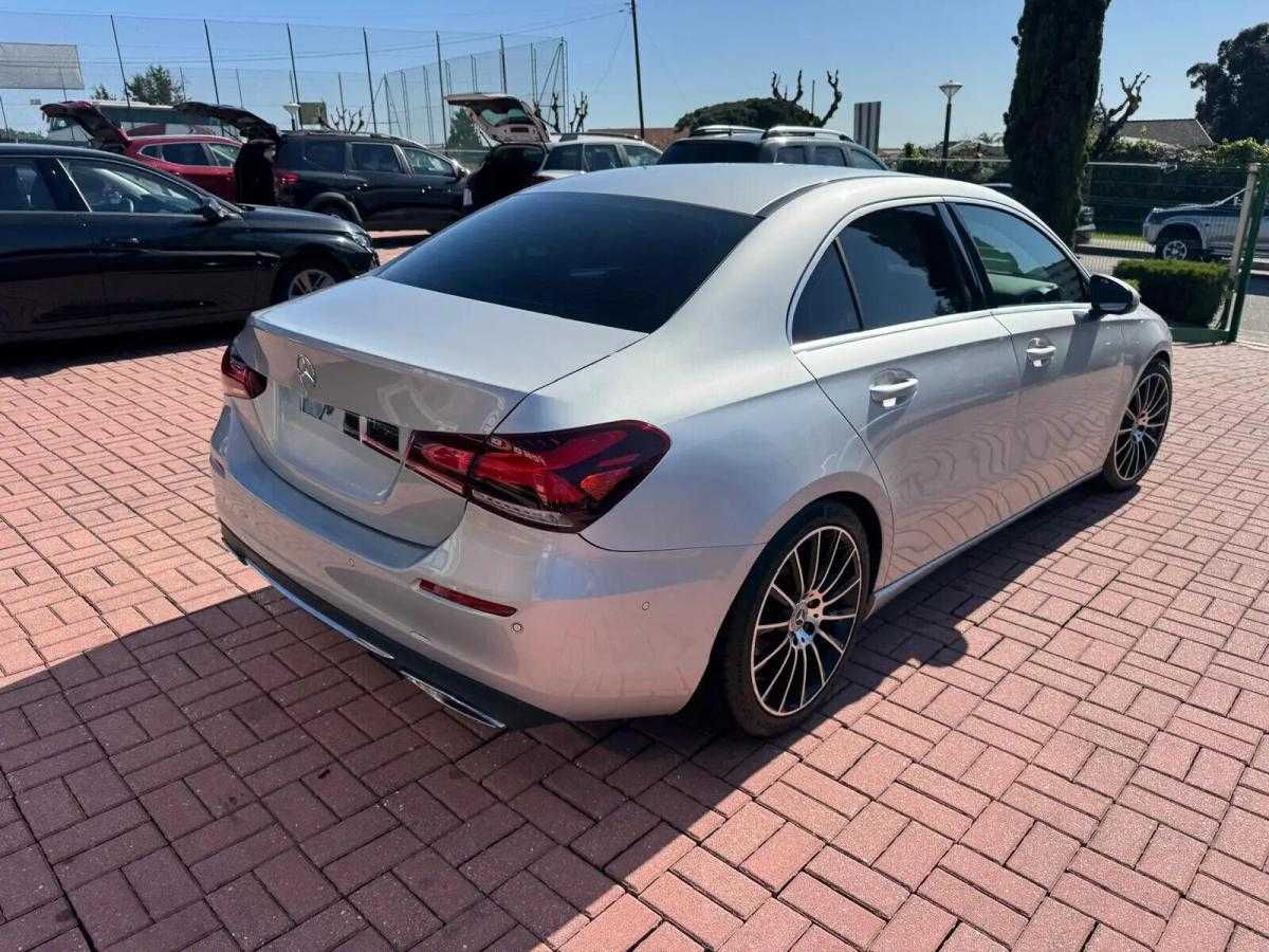 mercedes-benz-classe-a-a-180-limousine-auto-style-plus-gps-led-2019-diesel-1461cc