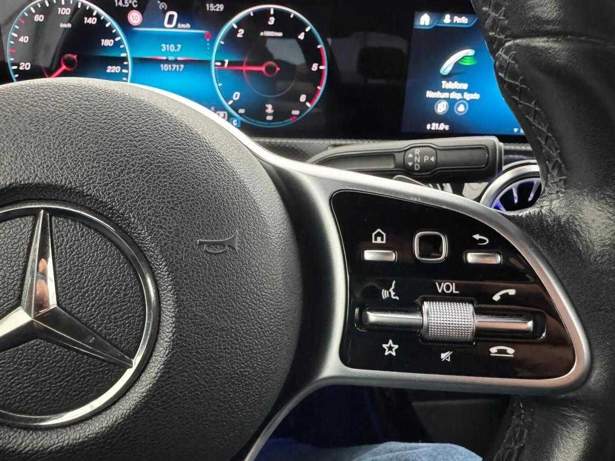 mercedes-benz-classe-a-a-180-limousine-auto-style-plus-gps-led-2019-diesel-1461cc