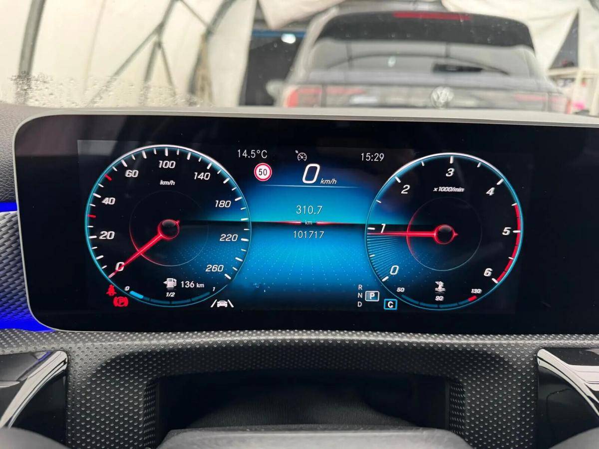 mercedes-benz-classe-a-a-180-limousine-auto-style-plus-gps-led-2019-diesel-1461cc