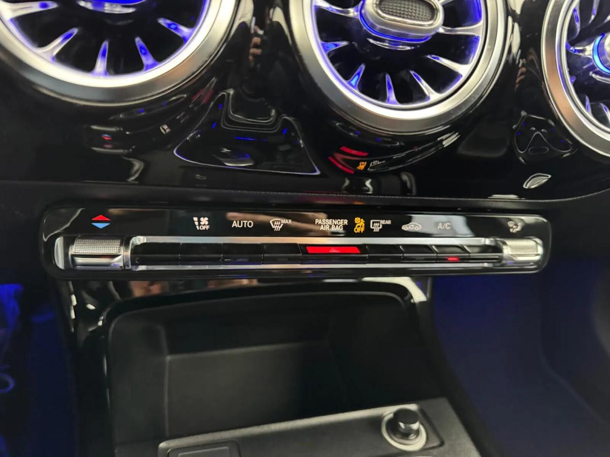 mercedes-benz-classe-a-a-180-limousine-auto-style-plus-gps-led-2019-diesel-1461cc