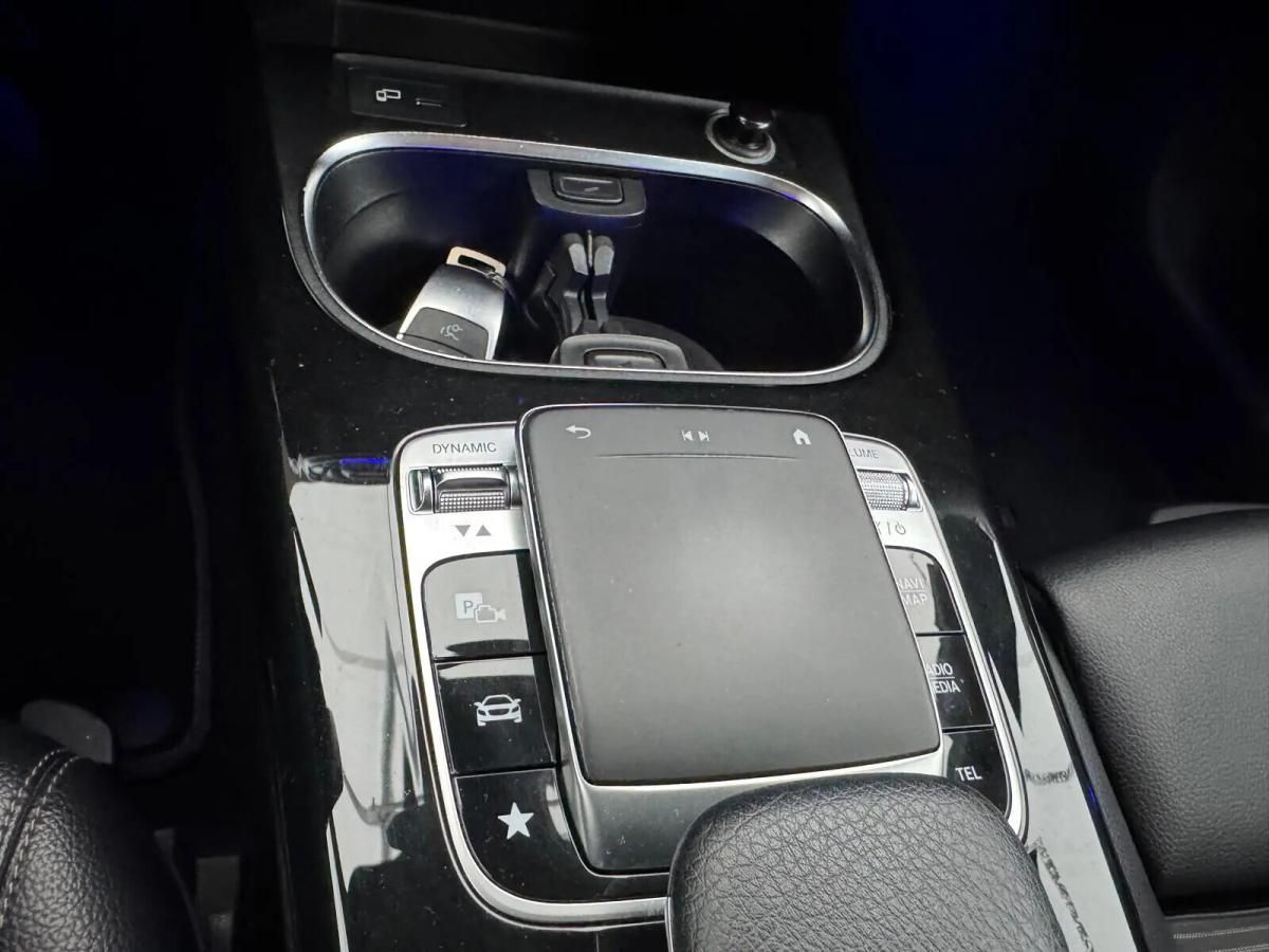 mercedes-benz-classe-a-a-180-limousine-auto-style-plus-gps-led-2019-diesel-1461cc