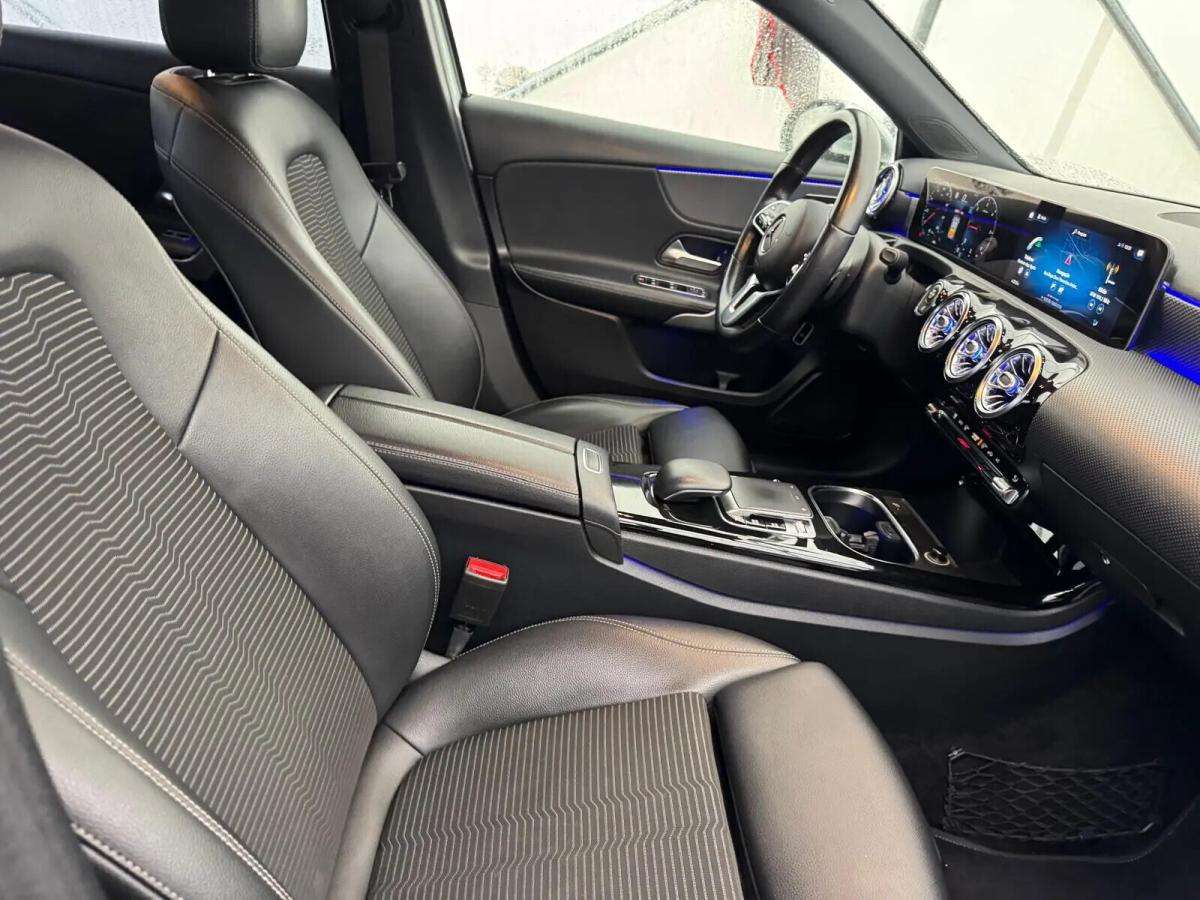 mercedes-benz-classe-a-a-180-limousine-auto-style-plus-gps-led-2019-diesel-1461cc