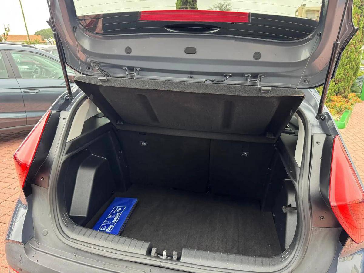 hyundai-bayon-2023-gasolina-998cc