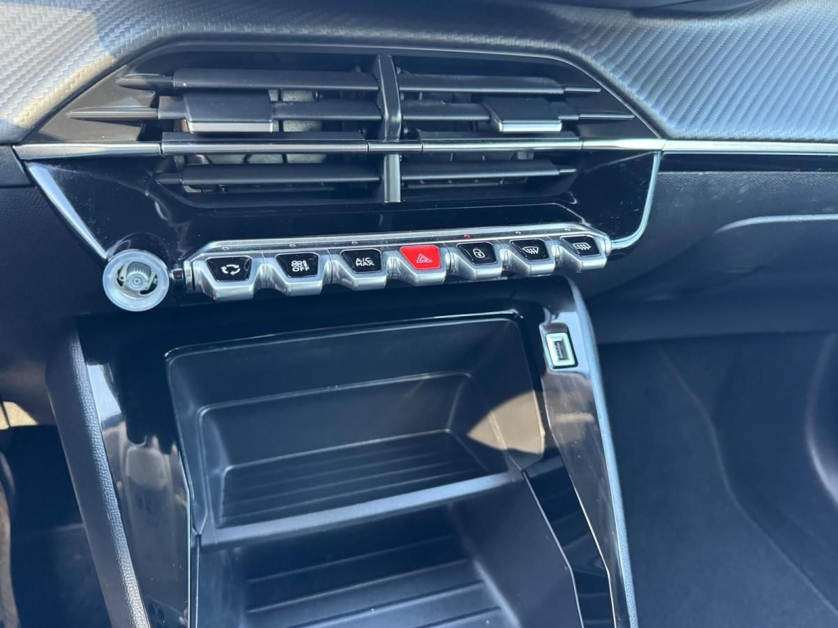 peugeot-208-2021-gasolina-1199cc