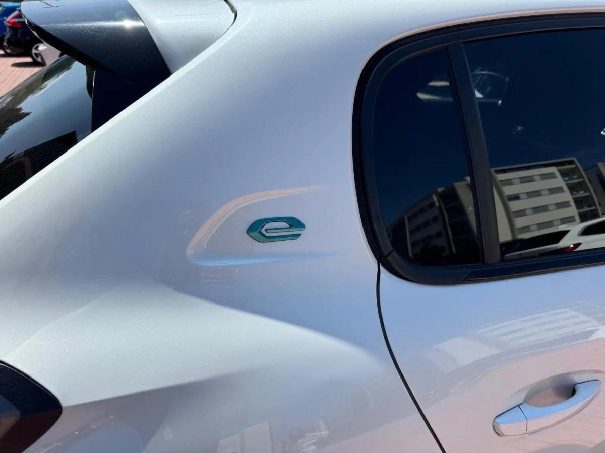 peugeot-e-208-2022-eletrico-0cc