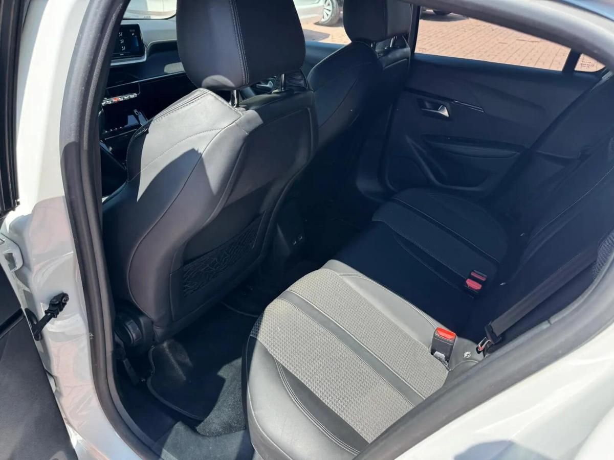 peugeot-e-208-2022-eletrico-0cc