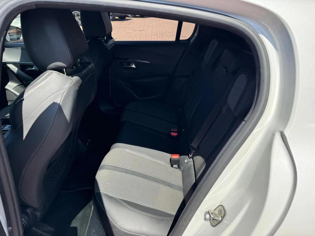 peugeot-e-208-2022-eletrico-0cc