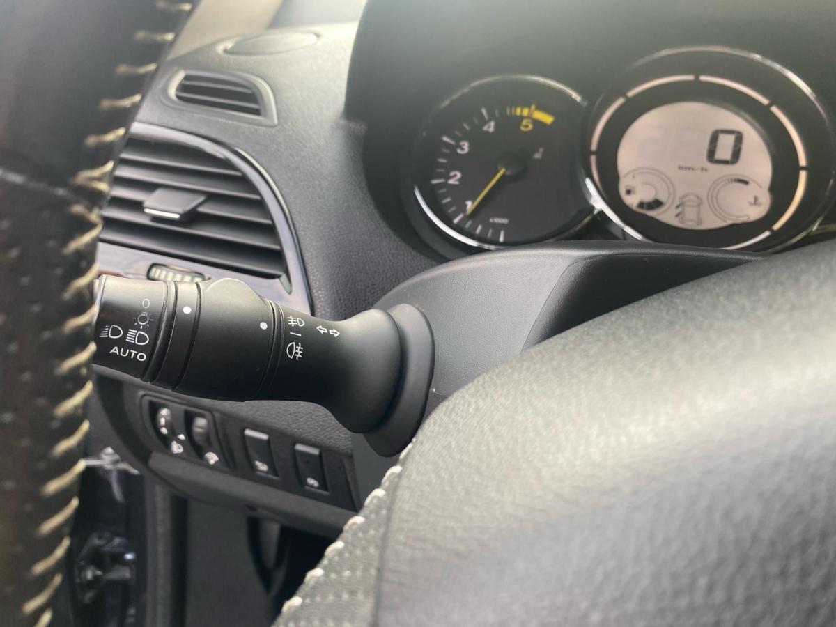 renault-megane-sport-tourer-2015-diesel-1461cc