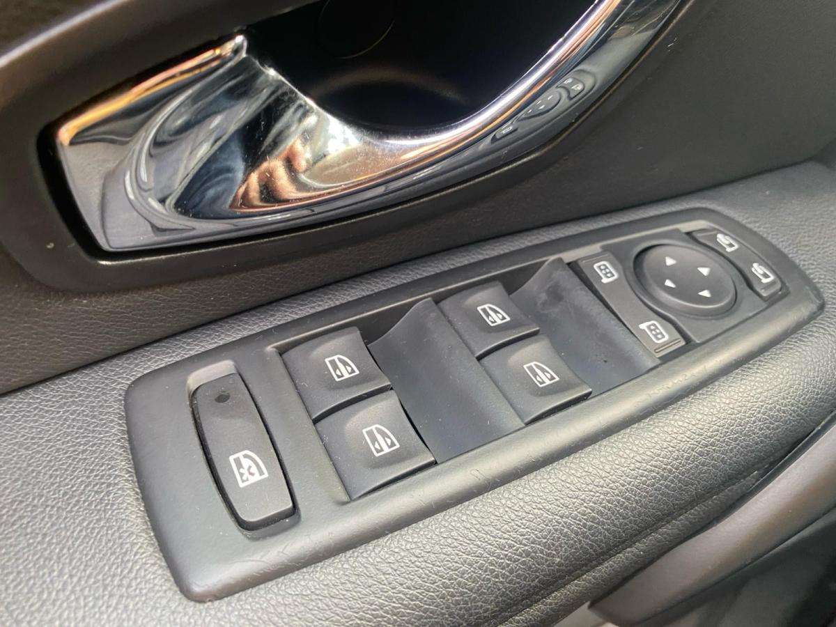 renault-megane-sport-tourer-2015-diesel-1461cc