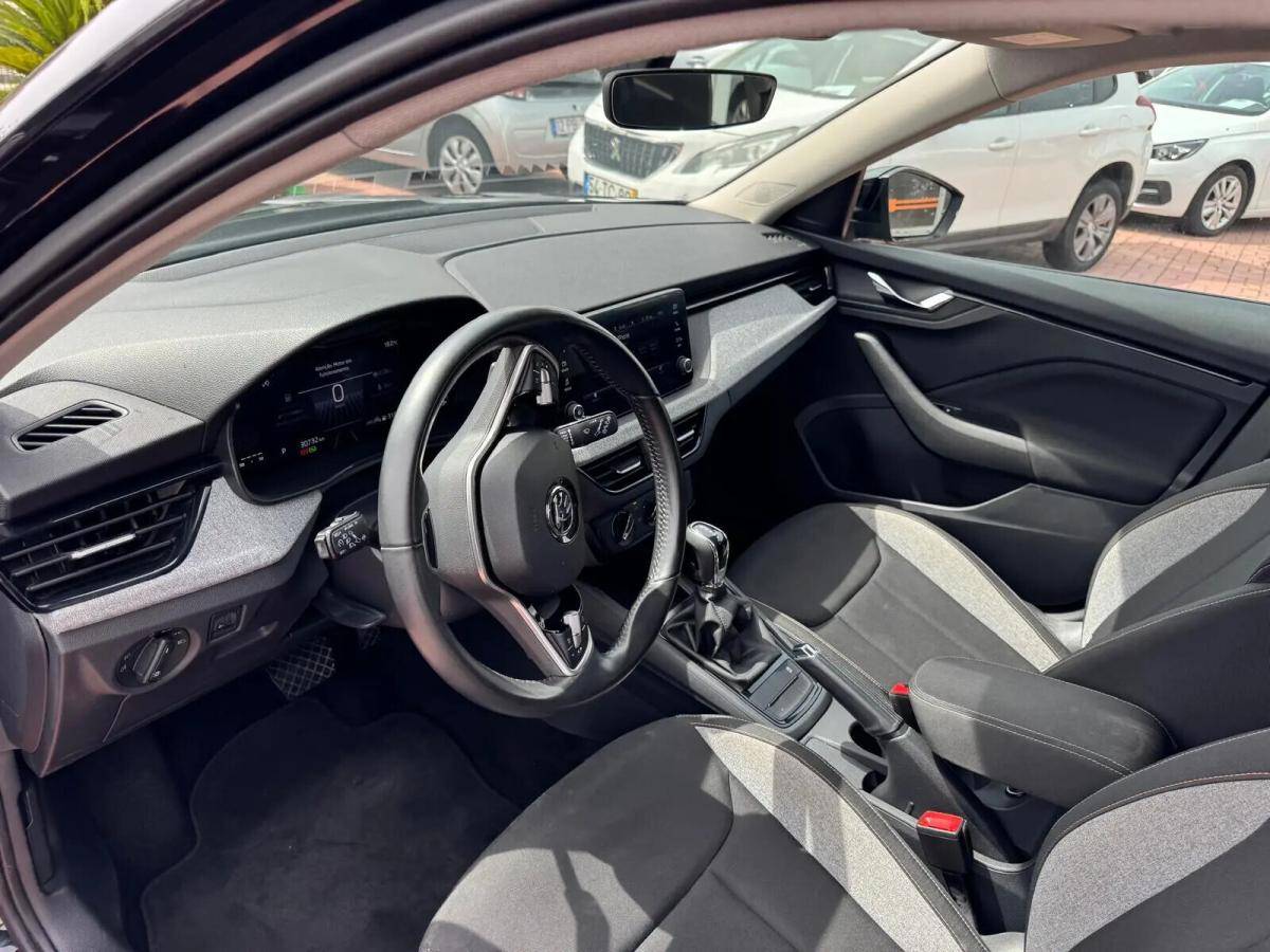 skoda-kamiq-2024-gasolina-999cc