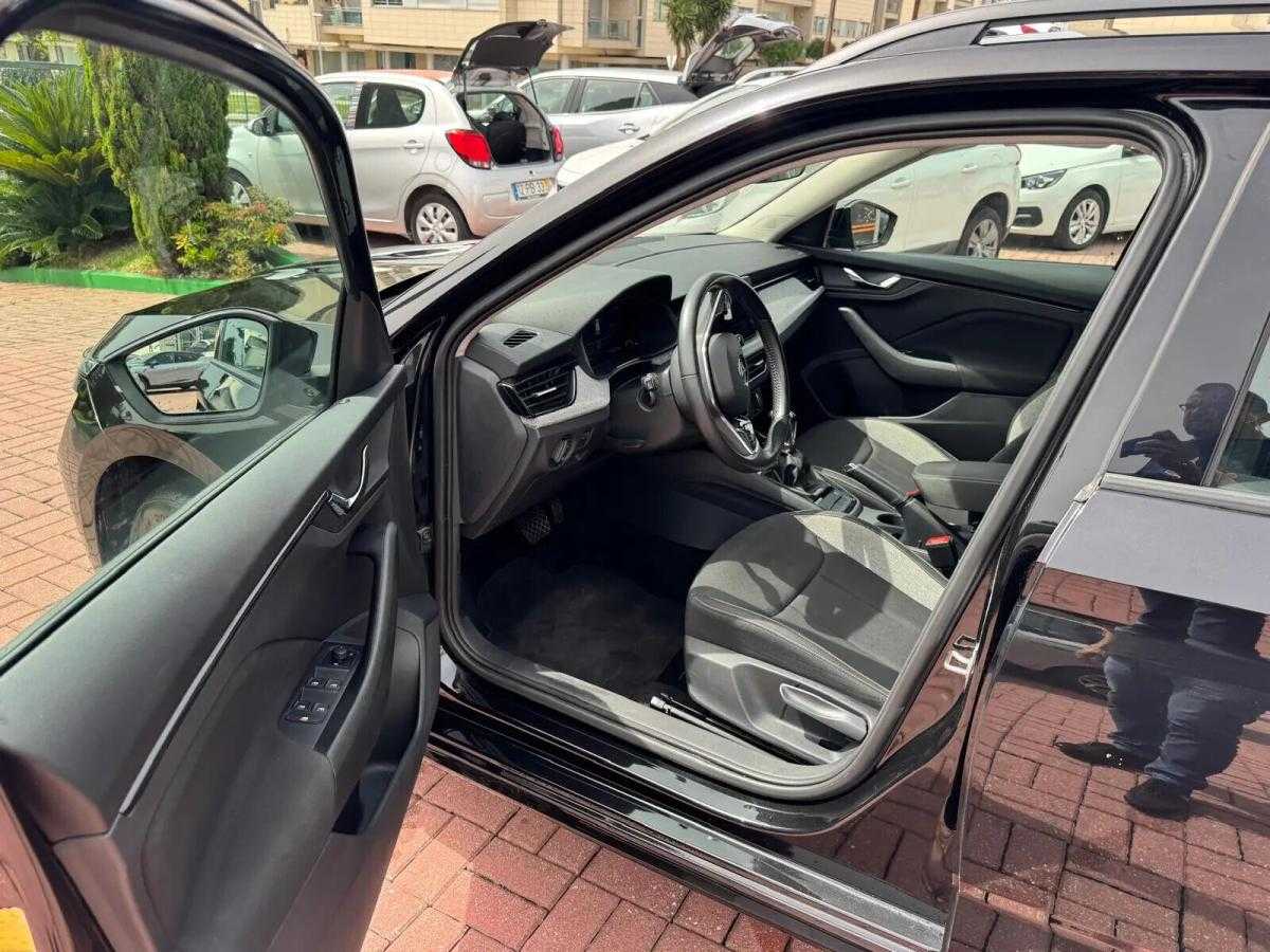 skoda-kamiq-2024-gasolina-999cc