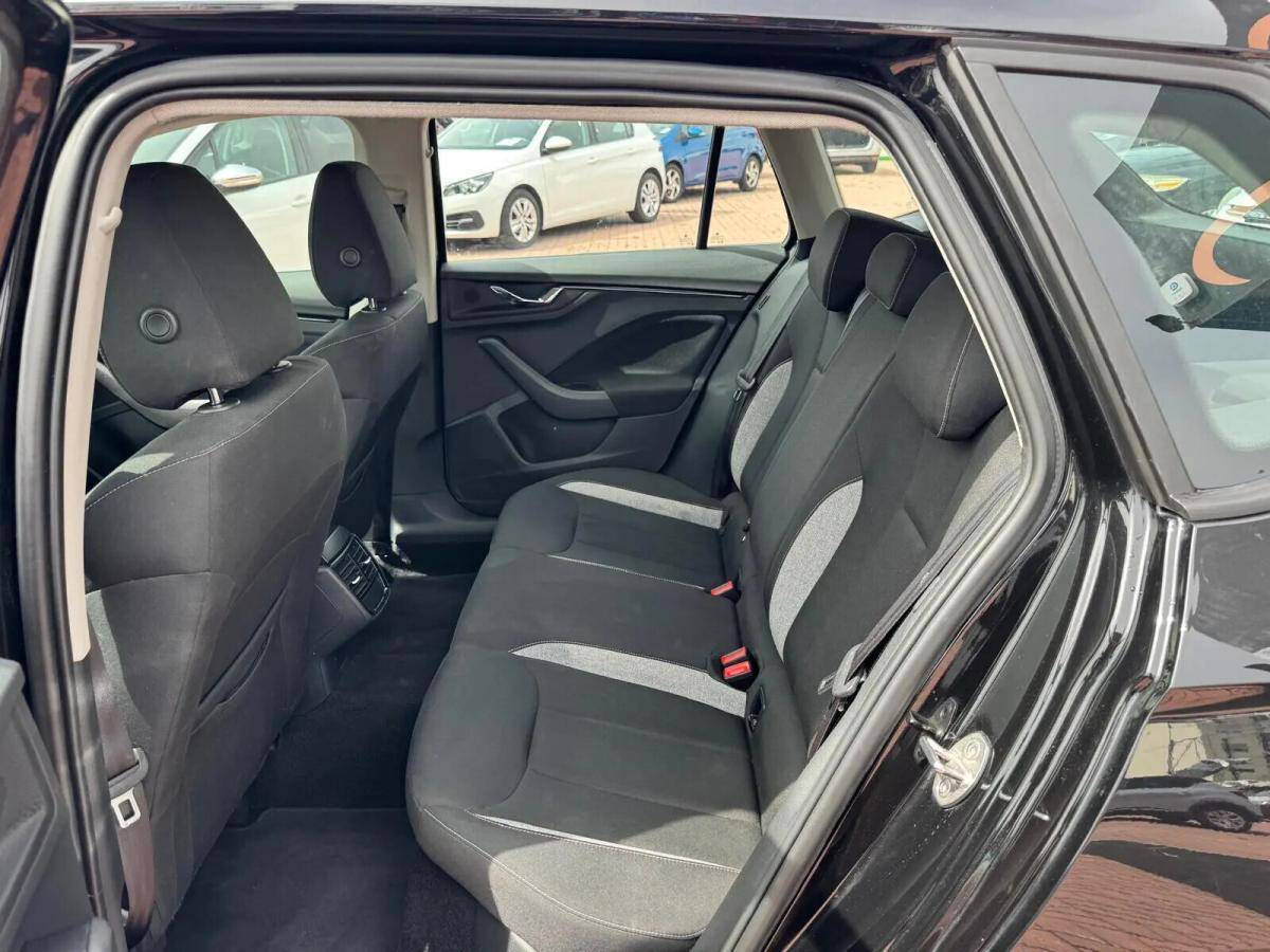 skoda-kamiq-2024-gasolina-999cc