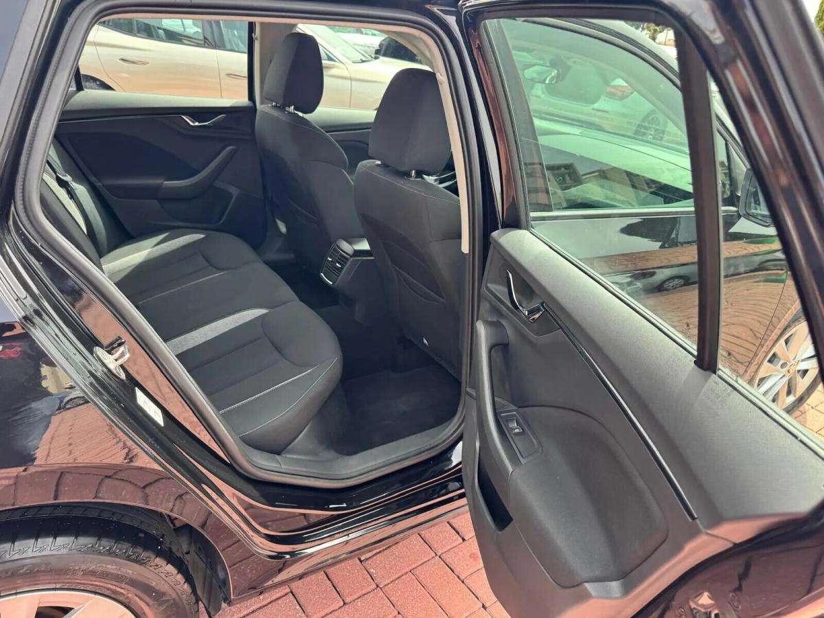 skoda-kamiq-2024-gasolina-999cc