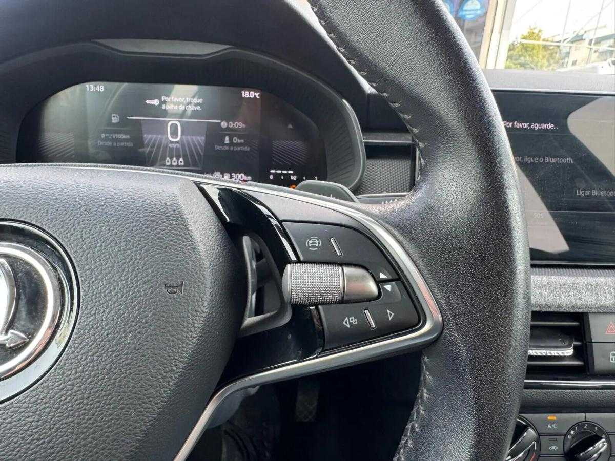skoda-kamiq-2024-gasolina-999cc