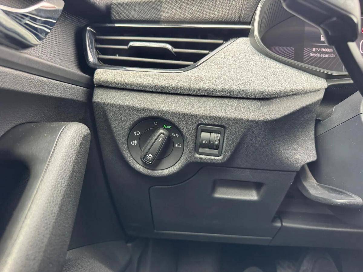 skoda-kamiq-2024-gasolina-999cc