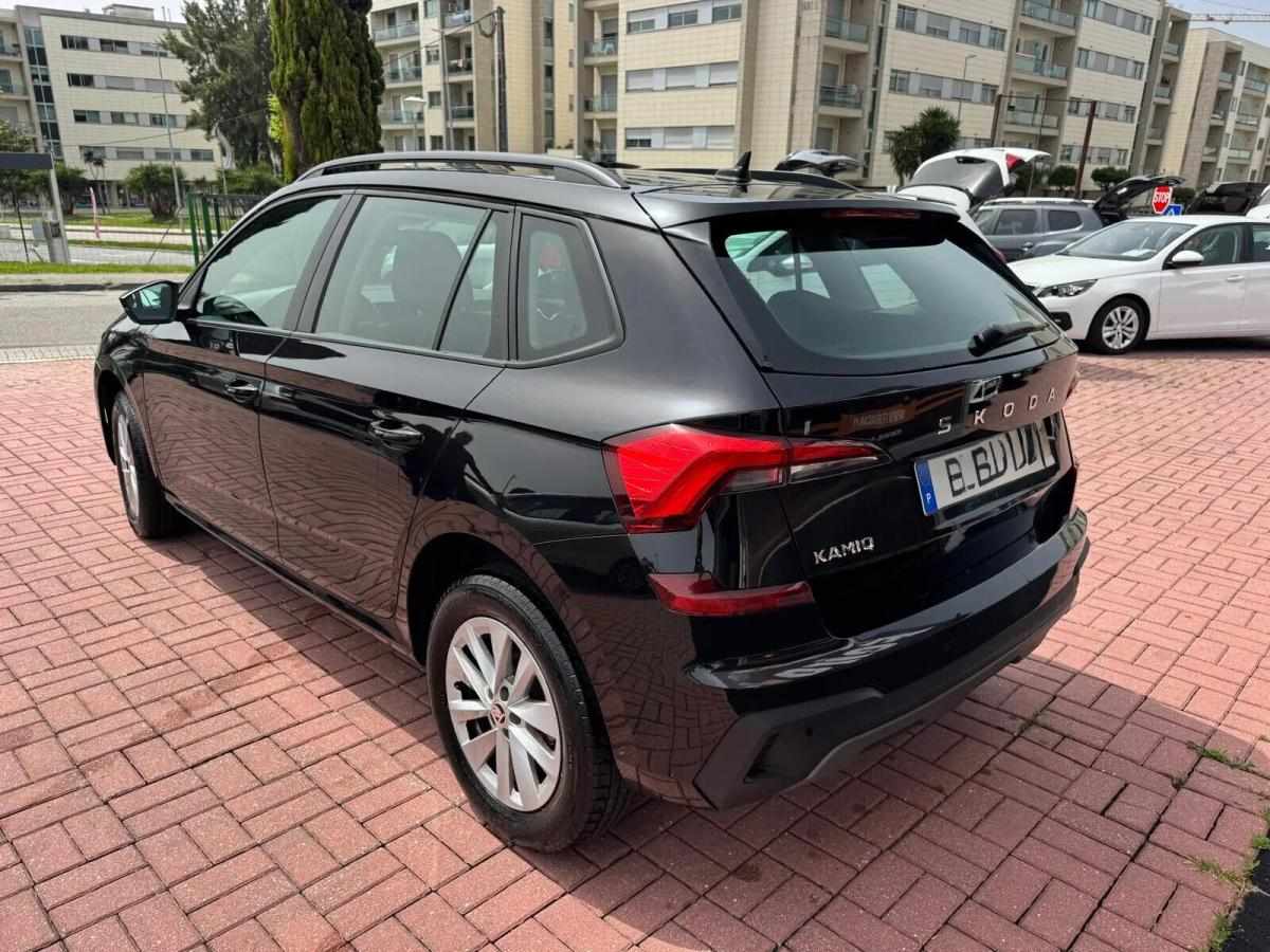 skoda-kamiq-2024-gasolina-999cc