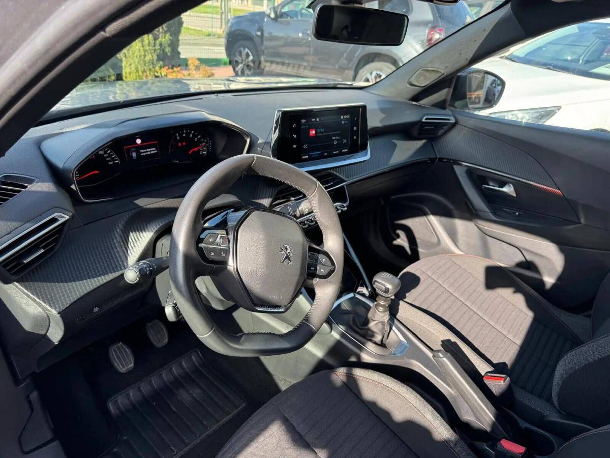 peugeot-2008-2023-gasolina-1199cc