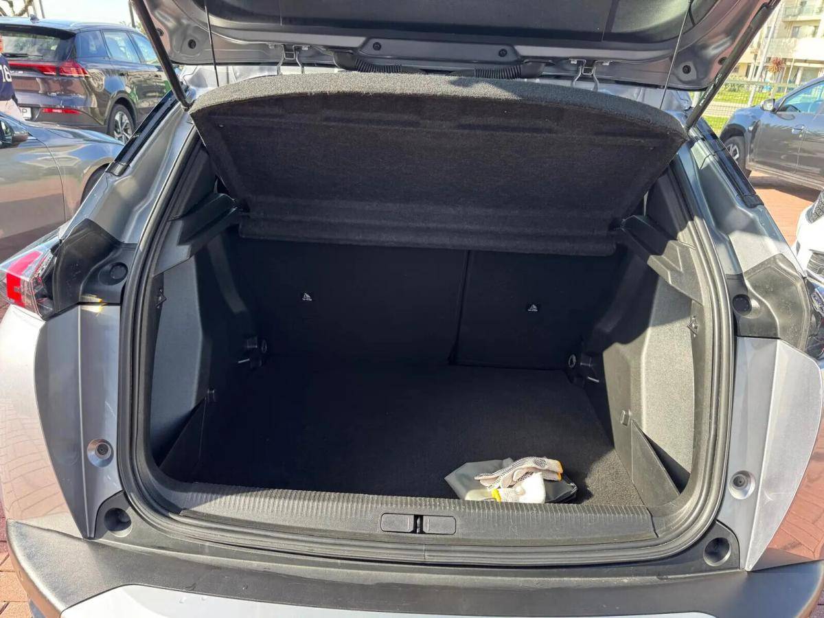 peugeot-2008-2023-gasolina-1199cc