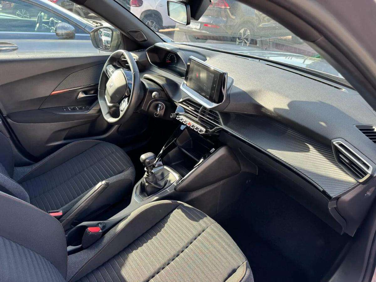 peugeot-2008-2023-gasolina-1199cc