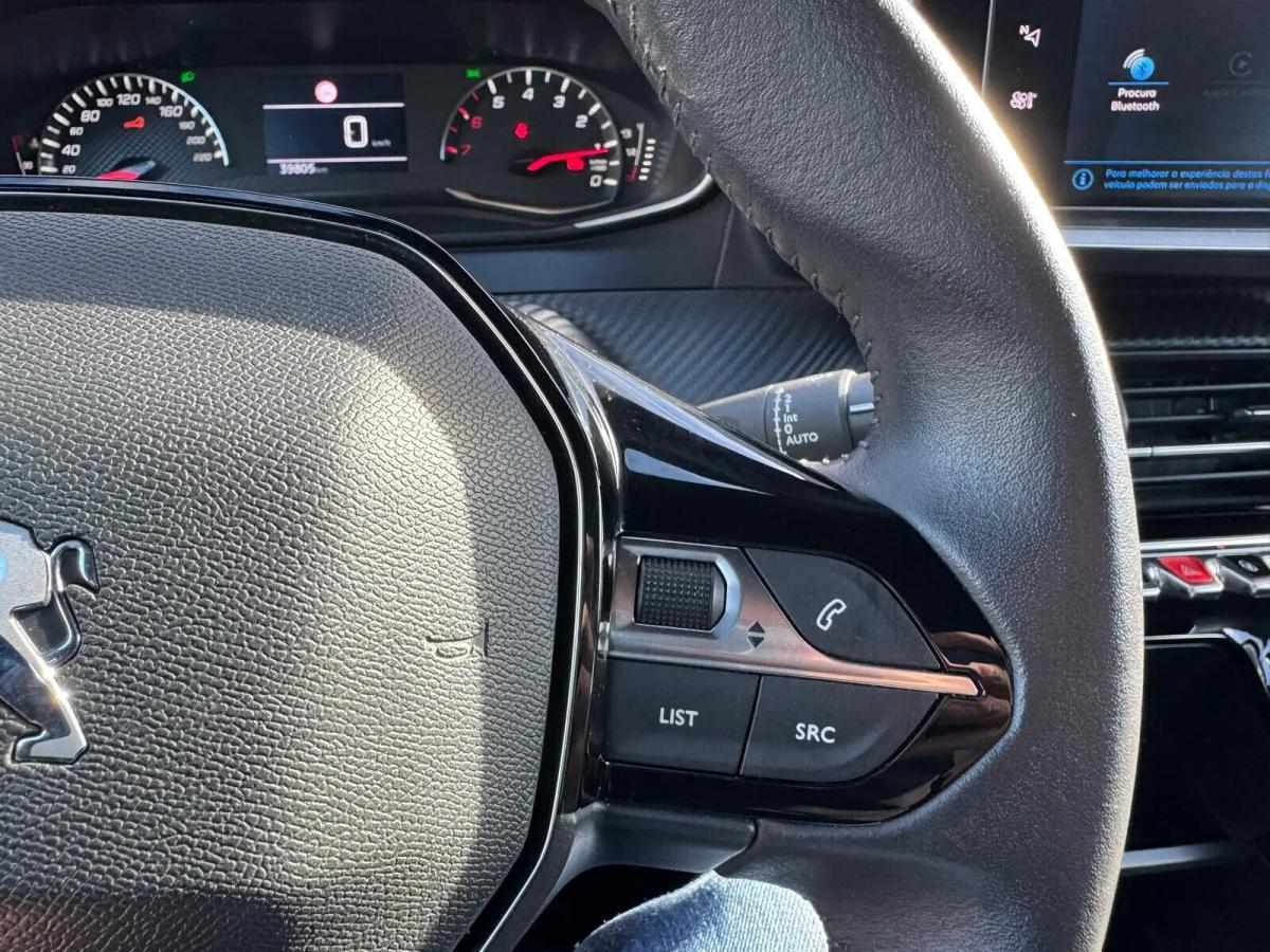 peugeot-2008-2023-gasolina-1199cc