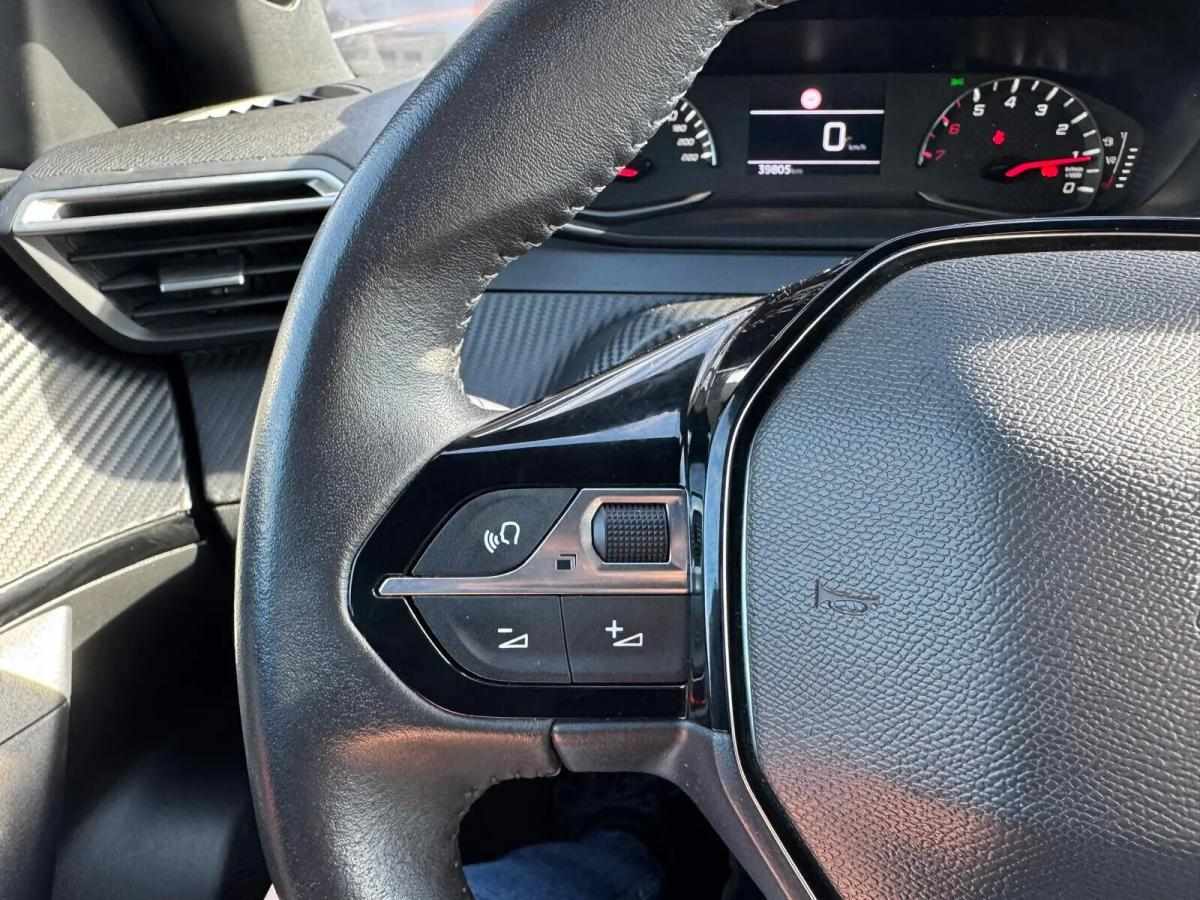 peugeot-2008-2023-gasolina-1199cc