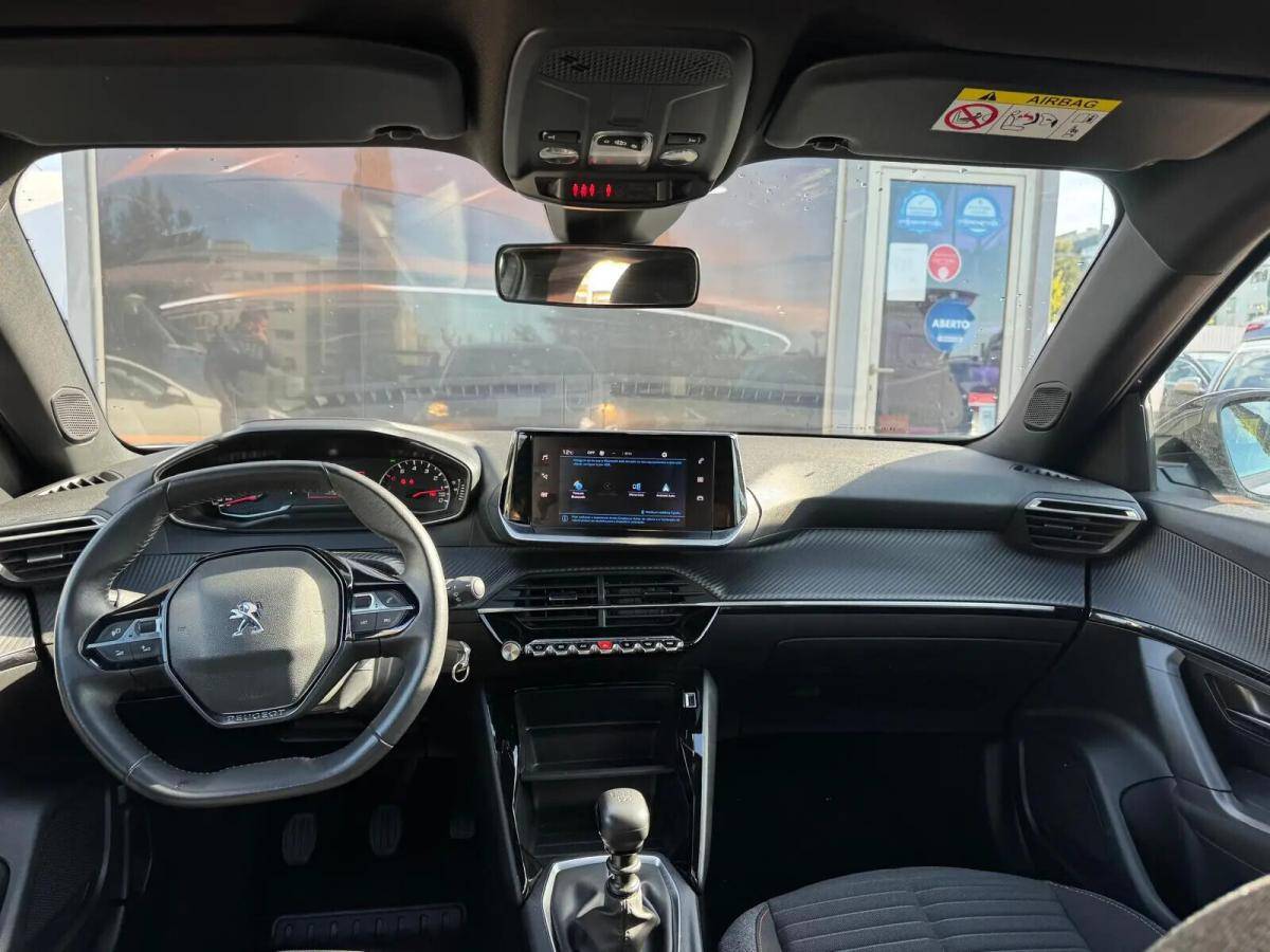 peugeot-2008-2023-gasolina-1199cc