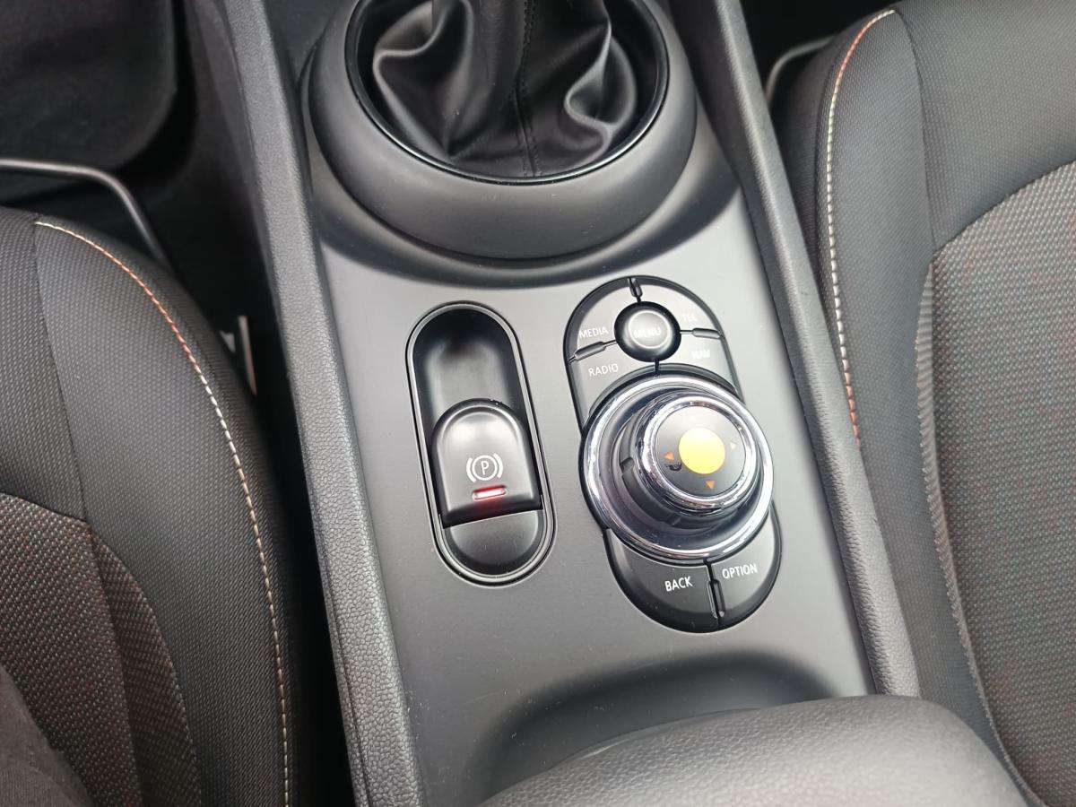 mini-clubman-2017-diesel-1496cc