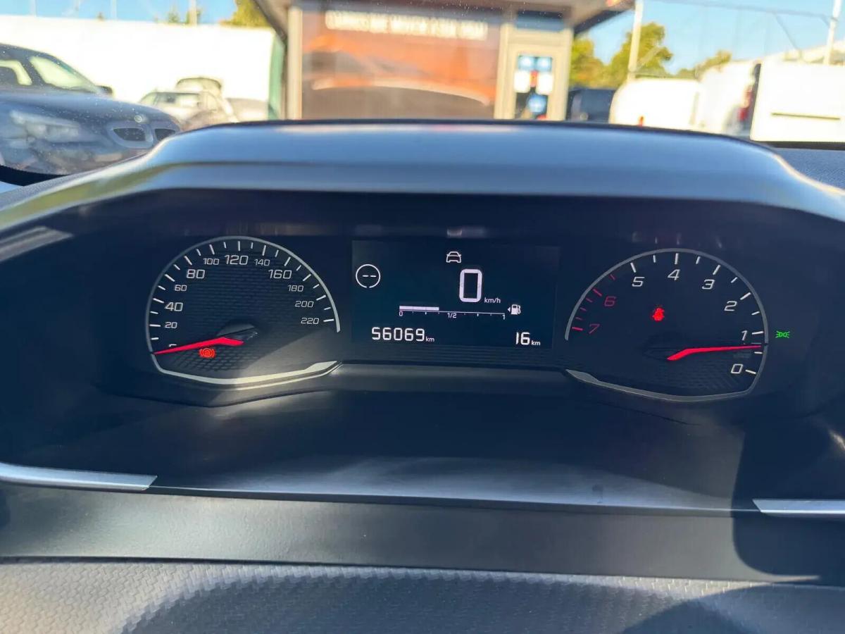 peugeot-208-2021-gasolina-1199cc