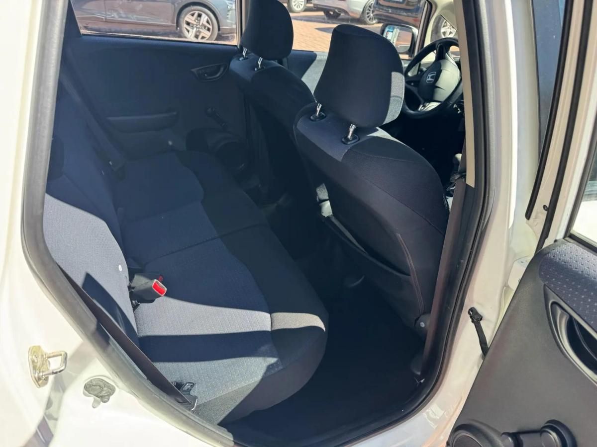 honda-jazz-2012-gasolina-1198cc