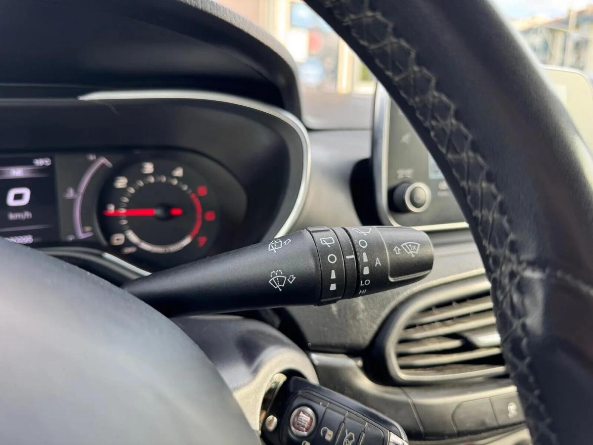 fiat-tipo-station-wagon-2018-diesel-1248cc