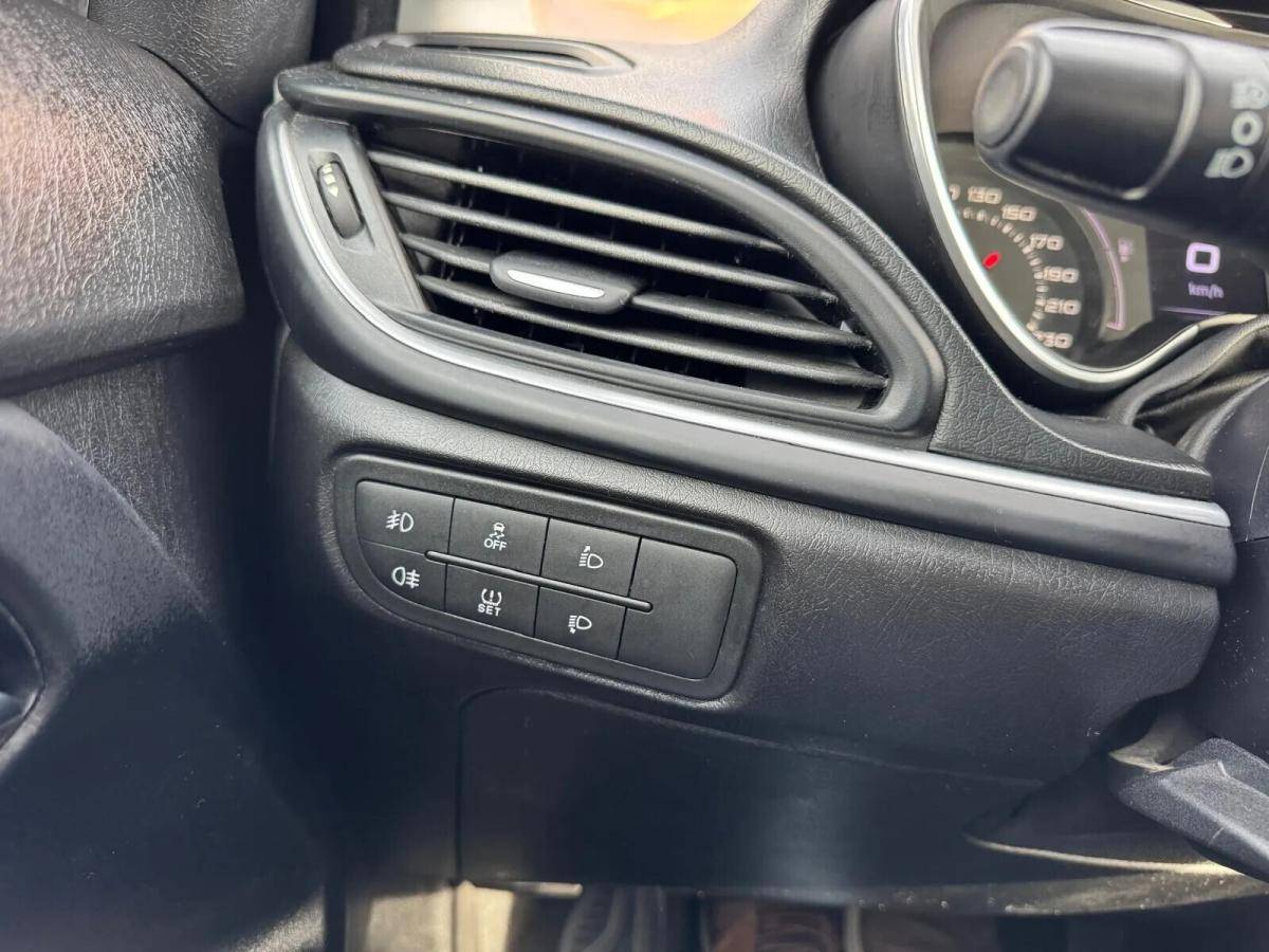 fiat-tipo-station-wagon-2018-diesel-1248cc