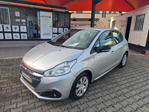 peugeot-208-2018-diesel-1560cc