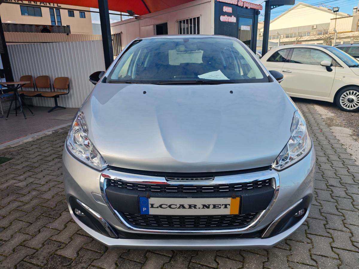 peugeot-208-2018-diesel-1560cc
