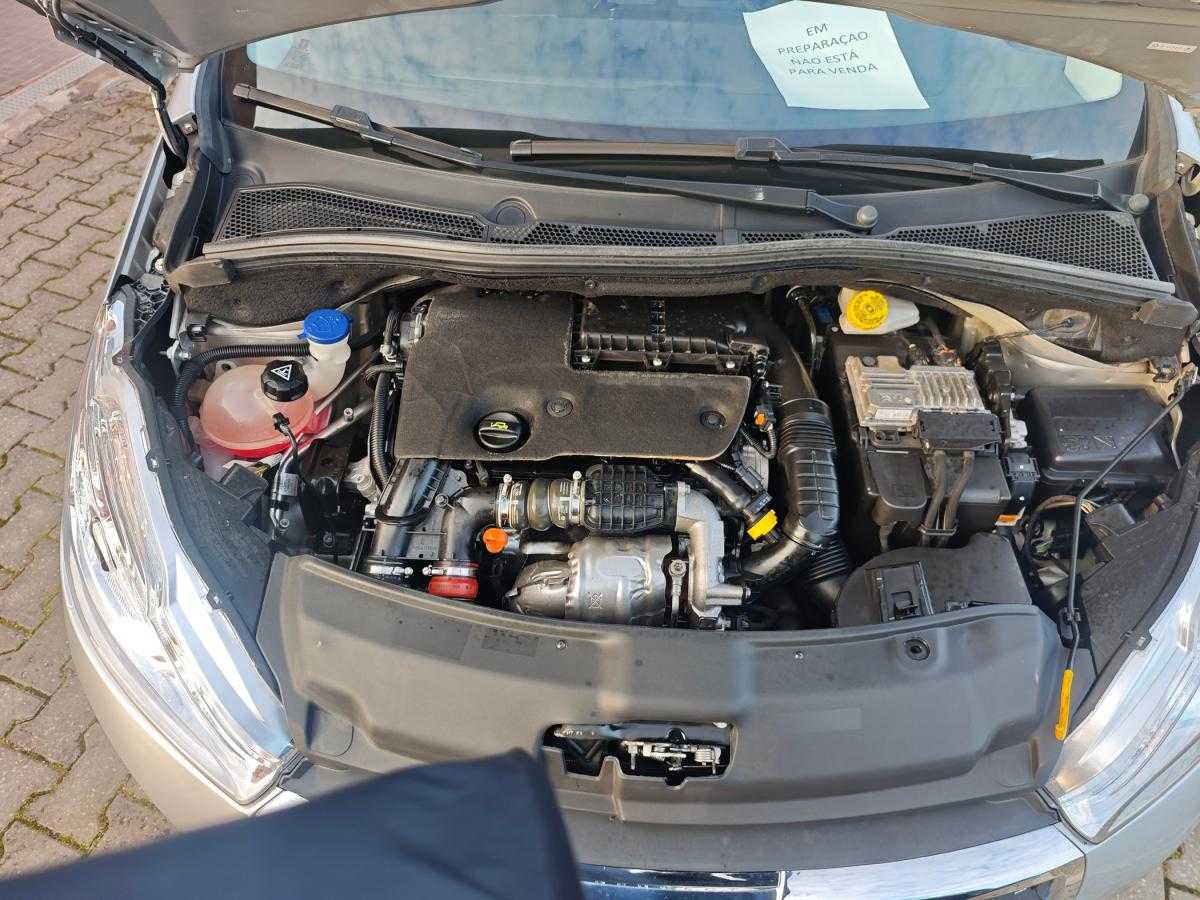 peugeot-208-2018-diesel-1560cc
