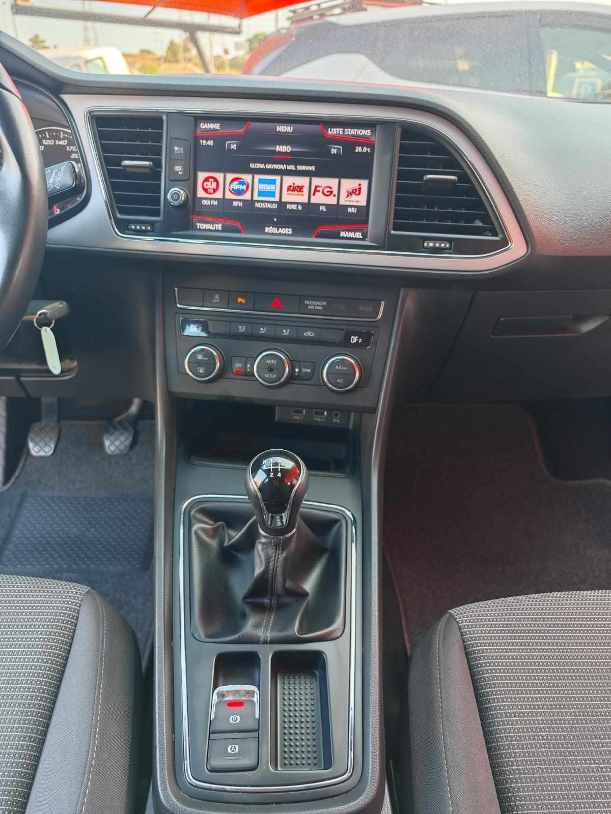 seat-leon-2019-diesel-1598cc