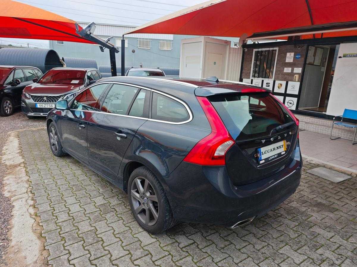 volvo-v60-2014-diesel-1969cc